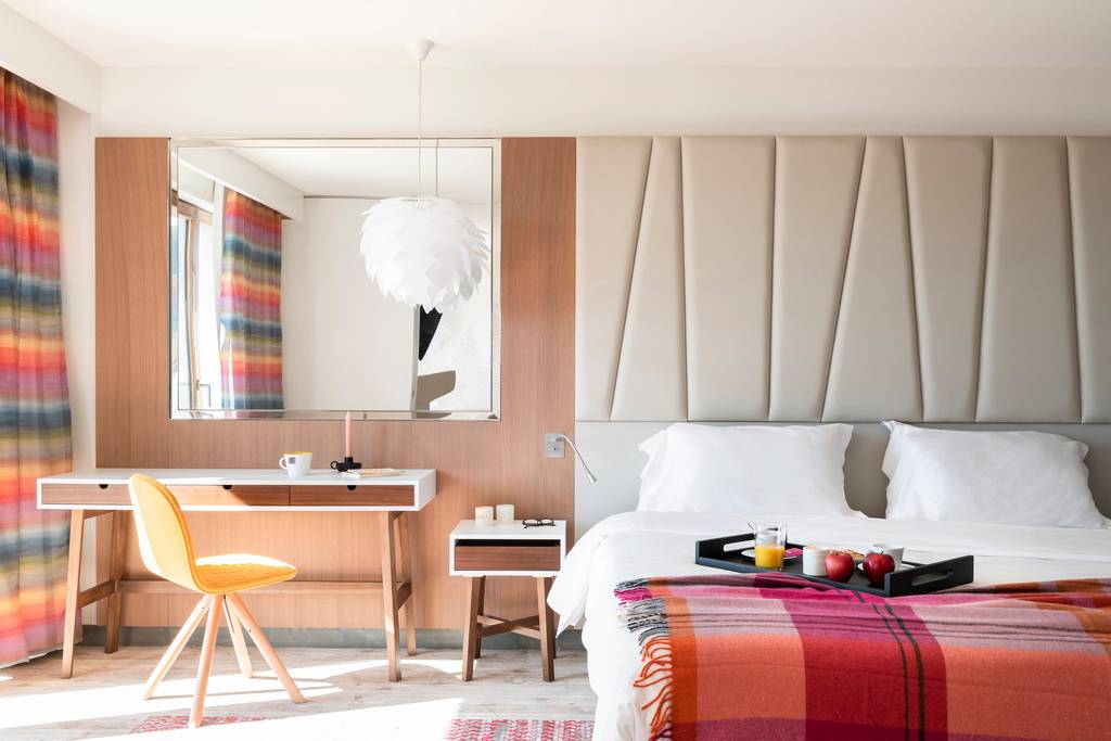 在5開啟法國萊薩爾克 張照片相本檔案