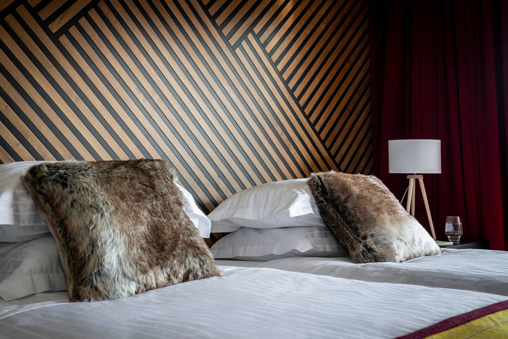 Open The Grand Massif Samoëns Morillon Chalet-Apartments photos slideshow gallery at 5
