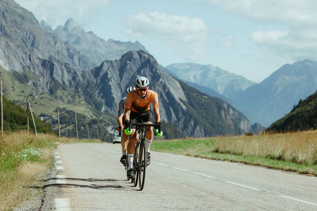 Cyclistes en quête de légende