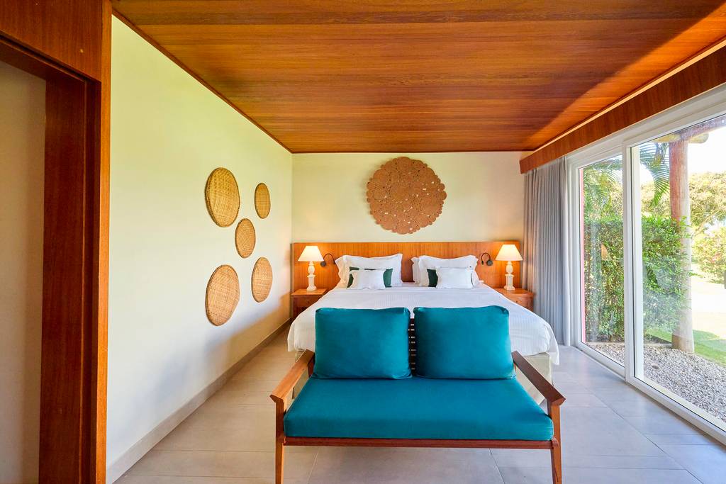 Open Trancoso photos slideshow gallery at 4