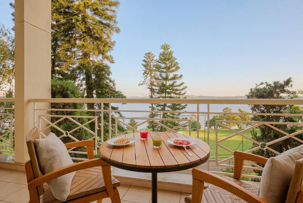 Open Lake Paradise photos slideshow gallery at 5