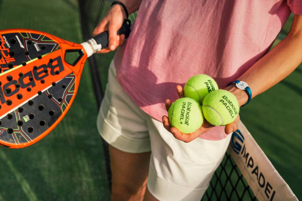 Jogo de padel: Quadra, raquete, bola, regras e pontuação