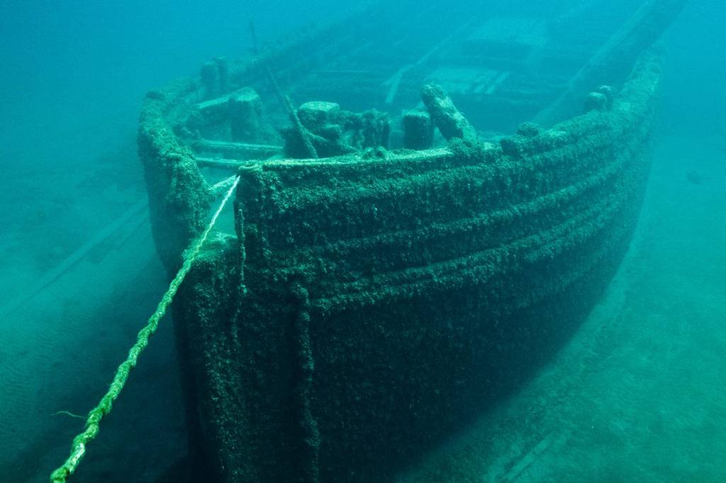 18 Famous Shipwrecks in the World