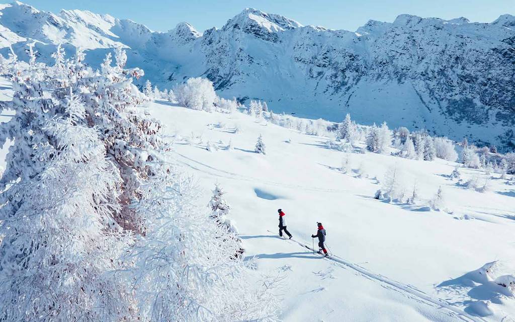 Last Minute Skiing
