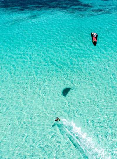 Kitesurfing On The Lagoon