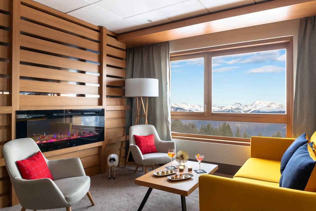 Exclusive lounge